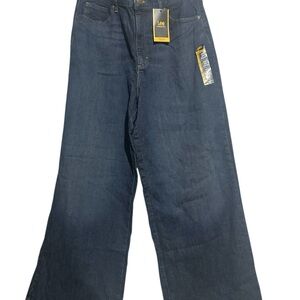 Lee Women's Blue Jeans size 16 medium